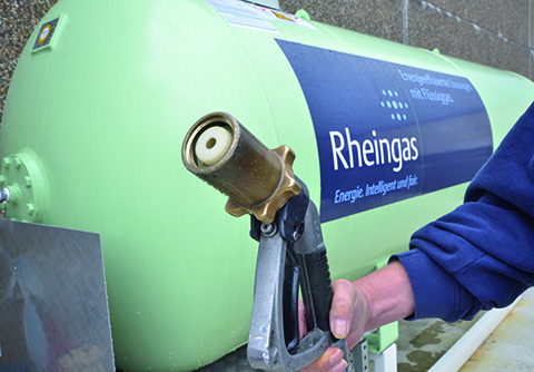 Gabelstapler Tankstelle